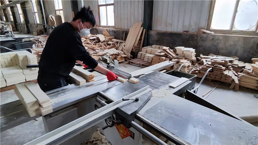 Woodworking machinery in the Cao County factory