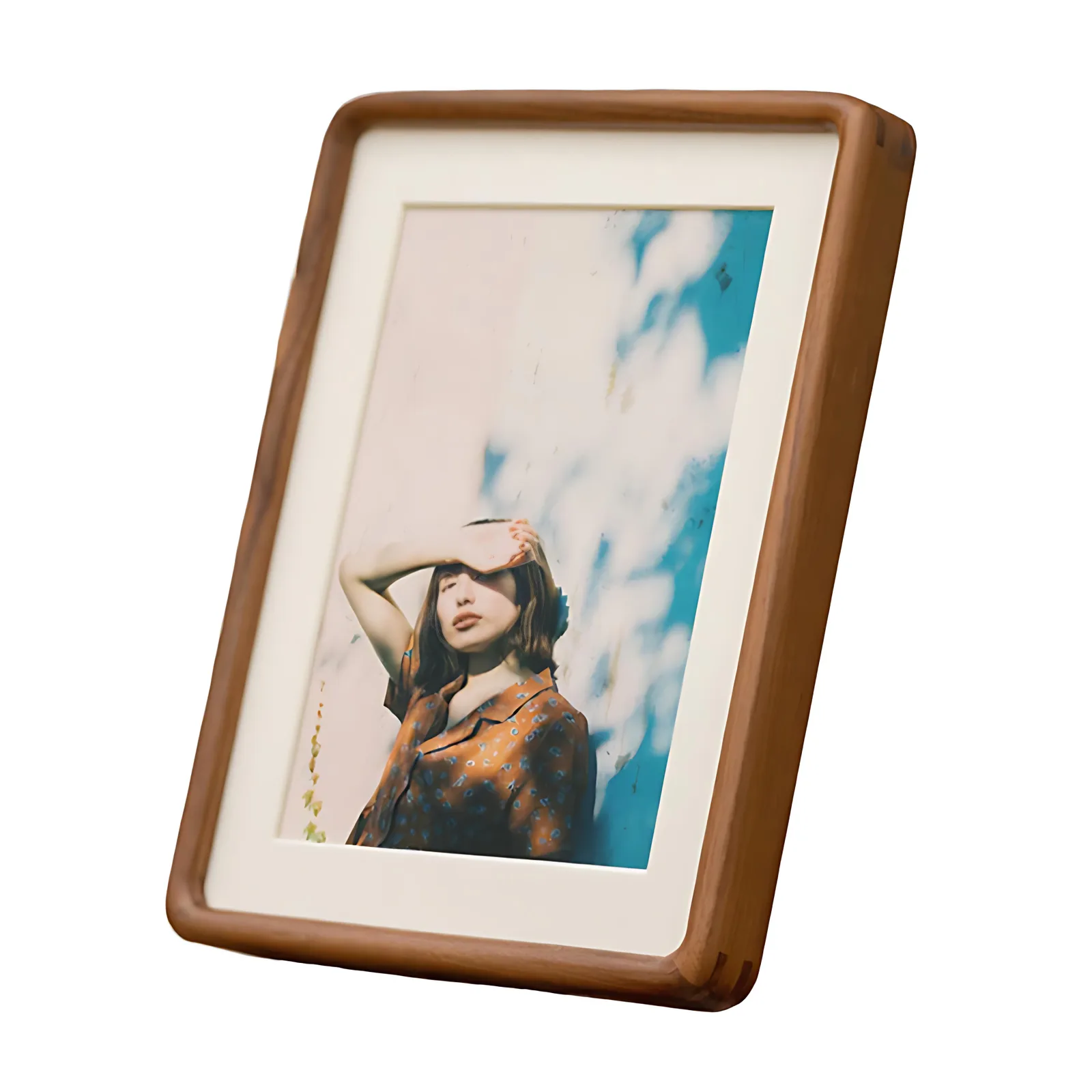 Walnut Wood Photo Frame with Brass Accent (4x6) gallery image 2