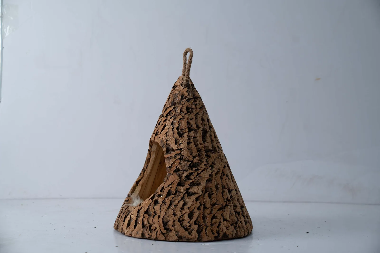 Portable Wicker Cat Bed House gallery image 2